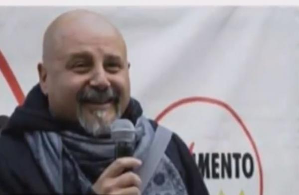 Candidat la Senatul Italiei, bătăuş de români. Emanuele Dessì s-a lăudat pe Facebook că a băut 3 conaţionali (Video)