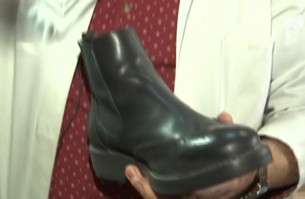 Vechii meșteri se luptă să supraviețuiască. Să fii cizmar sau croitor a devenit o raritate