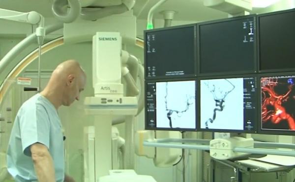 Premieră medicală la Tîrgu Mureş. Cinci anevrisme cerebrale au fost tratate simultan