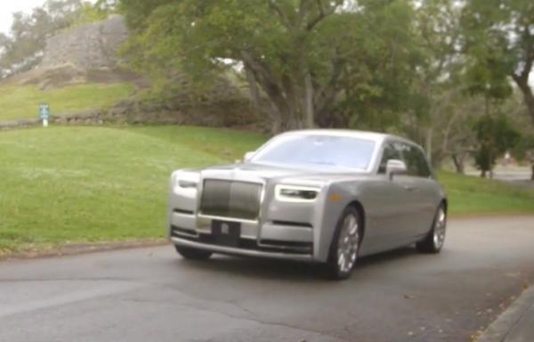 Lux şi confort în noul Rolls Royce Phantom, cel mai scump model al producătorului