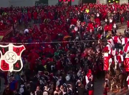 Carnavaluri spectaculoase în Europa. Marea bătălie a portocalelor s-a dat lângă Milano!