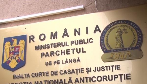 Zeci de oameni înscrişi la concursuri pe Facebook s-au trezit pe listele false folosite de procurorii DNA