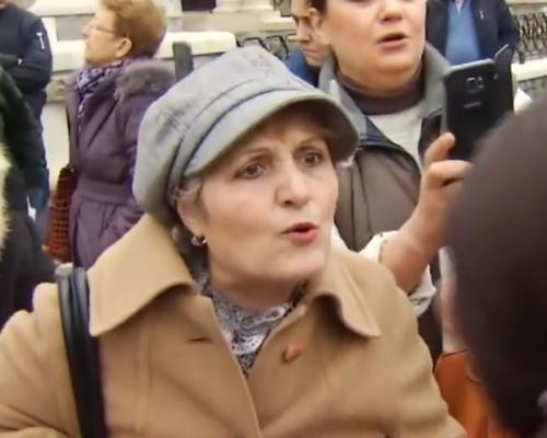 Incidente la Palatului Cotroceni! Oamenii cer demiterea şefei DNA