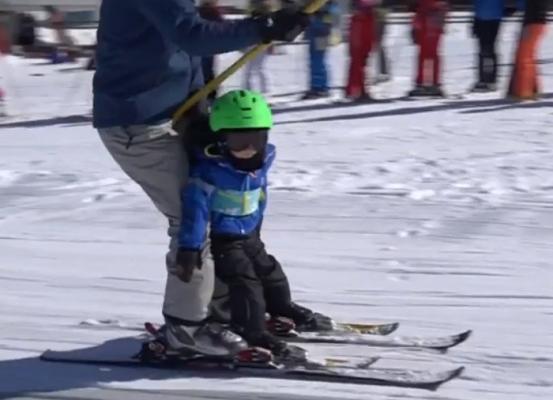 Jocurile Olimpice de iarnă i-au inspirat pe români să ia cu asalt pârtiile. Şi nu au plecat dezamăgiţi