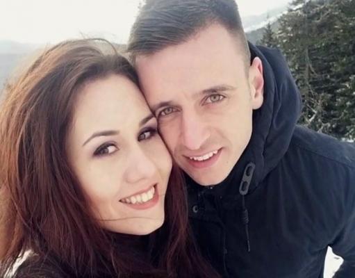 Un tânăr şi-a cerut iubita de soţie pe scena Ateneului din Iaşi