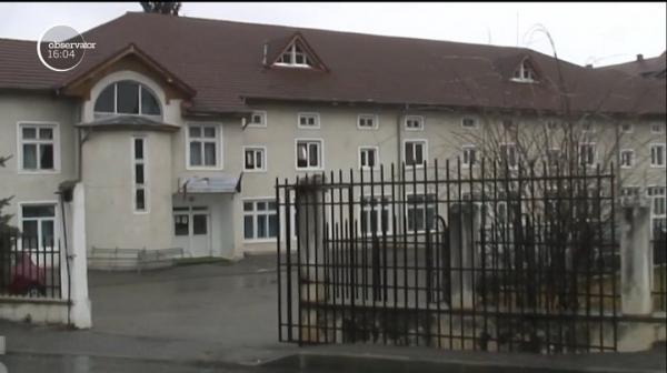 O adolescentă de 16 ani din Vâlcea a fost pusă sub control judiciar pentru proxenetism în formă continuată