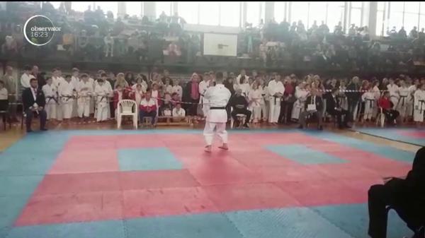 Un tânăr karatist, mândria poliţiştilor din Braşov!