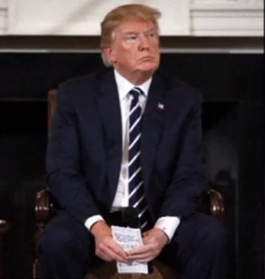 Arme pentru profesori, soluția lui Donald Trump