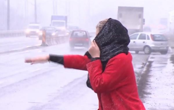 Un român şi-a uitat soţia într-o benzinărie din Ungaria. Şi-a dat seama că nu mai e în maşină abia după 300 de kilometri