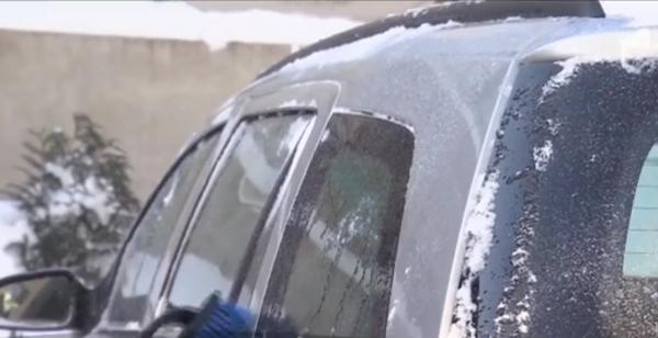 Fenomenul 'Freezing rain' va transforma Capitala într-un uriaş patinoar. Sfaturi practice pentru şoferi