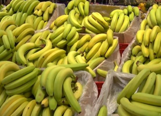 E lege! Elevii vor primi banane şi alte fructe proaspete, la şcoală