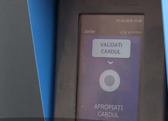 O pensionară din Cluj-Napoca a cerut autorităţilor să-i emită un abonament de transport gratuit pe hârtie, pentru că religia nu-i permite să folosească niciun card