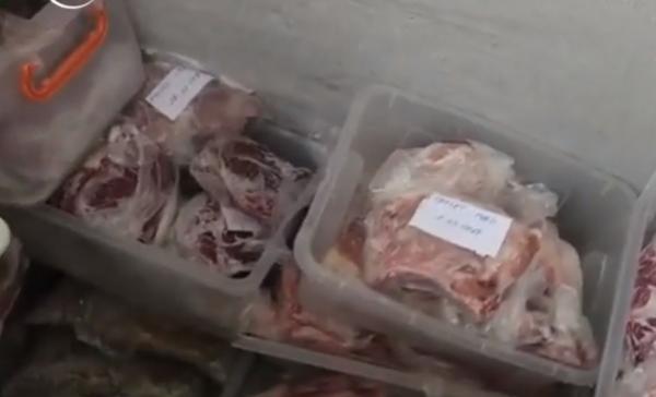 Produse congelate şi fără etichete găsite la un restaurant din Constanţa