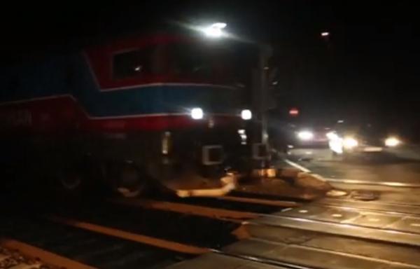 Bărbat spulberat de tren în Poiana Ţapului, pe Valea Prahovei