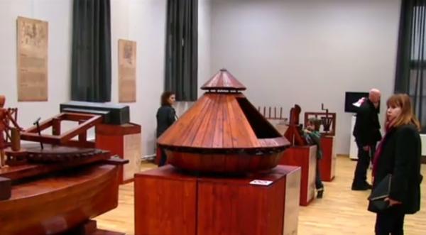 Peste 40 dintre cele mai interesante invenţii ale lui Leonardo Da Vinci, expuse la Muzeul Ţării Crişurilor din Oradea