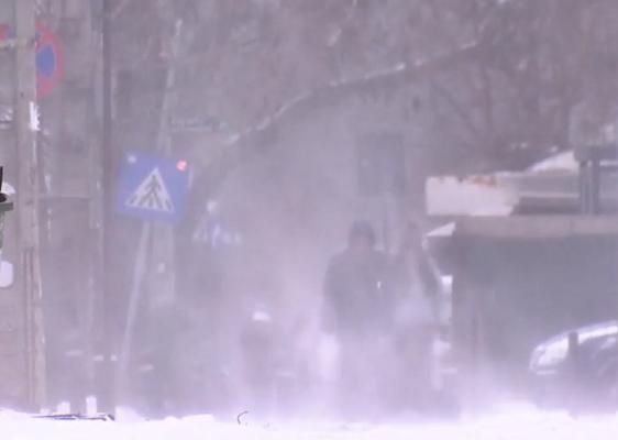România va fi lovită de o puternică furtună de zăpadă. Vor fi temperaturi şi de -20 de grade