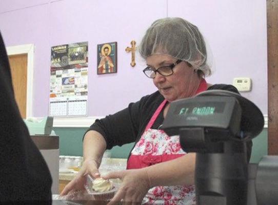 O românca din Cluj a reuşit să-i cucerească pe americani cu prăjiturile ei