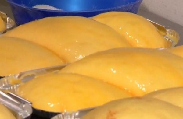 Valul de scumpiri din ultimele luni se simte şi în preţul cozonacilor de Paşte