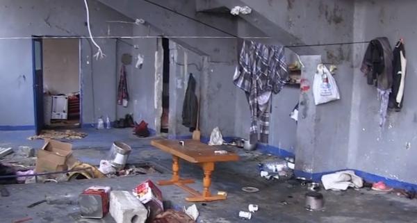 Arena Gheorghe Hagi din Constanţa, o ruină. Stadionul s-a transformat în adăpost pentru oamenii străzii