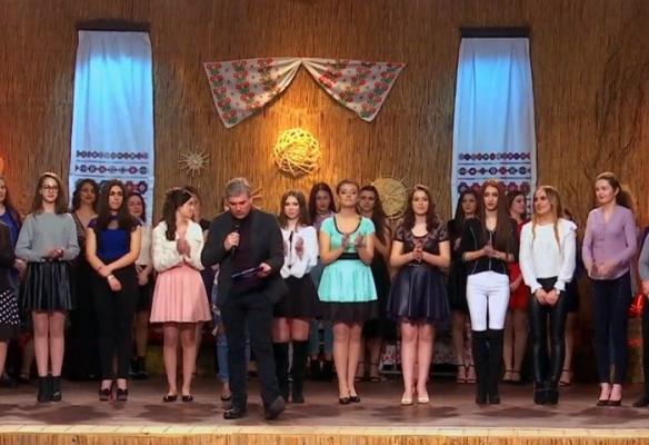 "Ie, Românie", în ținutul oamenilor cu umor