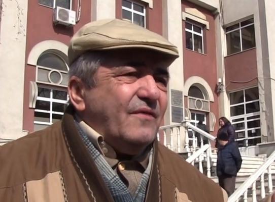Bârlădeanul care a fost declarat mort, deşi este cât se poate de viu, a găsit o posibilă rezolvare a problemei sale