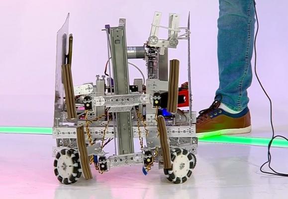 Roboții, o mare pasiune a celor mici!