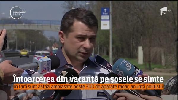 Întoarcerea din vacanță, cea mai mare năpastă pentru șoferi! Pe mai multe drumuri naționale se circulă bară la bară