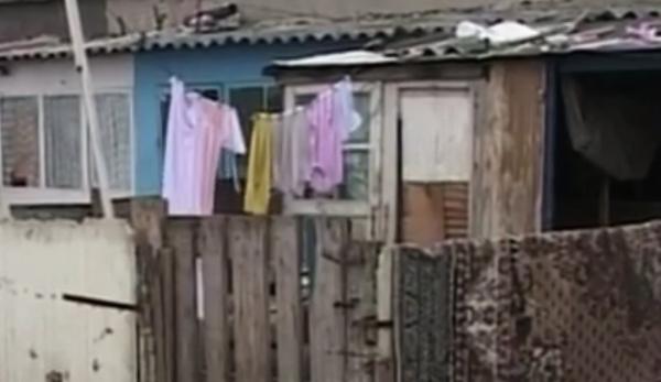 Doi soţi din Botoşani, găsiţi morţi în propria lor casă chiar de copiii lor