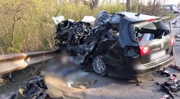 Impact mortal pe o şosea din Teleorman. Un mort şi 14 răniţi, unele victime au fost transportate de urgenţă la Bucureşti