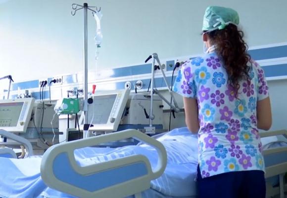 Medicii şi-au pierdut din salarii, România îşi pierde din medici! Un nou val de cadre medicale pleacă peste hotare