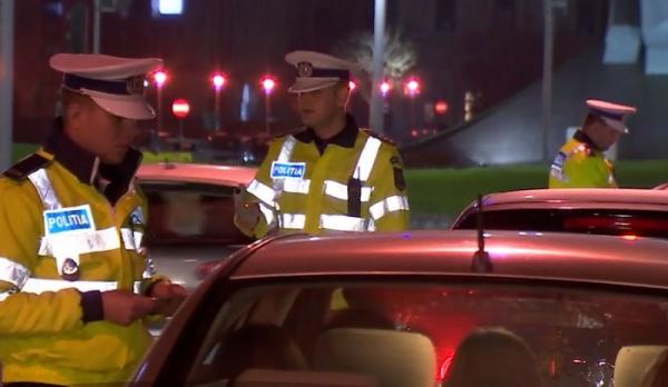 Șoferii din Capitală, verificați în trafic. Zeci de poliţişti de la Rutieră au ieşit în stradă