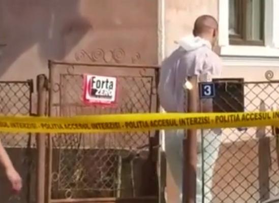 Bărbat înjunghiat în inimă, sub ochii fiului de nouă ani, de actualul iubit al mamei!