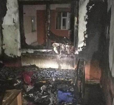 Bărbatul care a salvat o fetiţă de patru ani şi pe bunicul ei dintr-un incendiu, recompensat de primărie