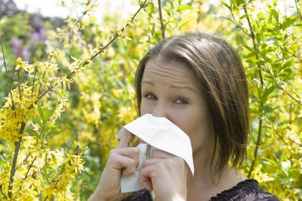Alergiile afectează tot mai mulți români. Care sunt cauzele, prevențiile și soluțiile
