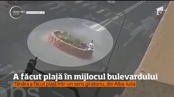 O tânără din Alba Iulia a devenit vedetă pe Facebook, după ce şi-a ales un loc neobişnuit ca să facă plajă