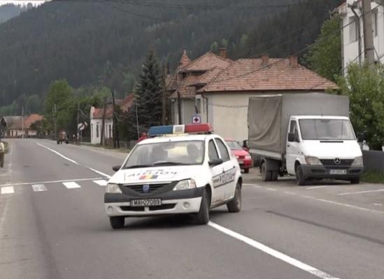 Momente de panică la un liceu din Harghita. Un elev înarmat cu 6 cuțite a ameninţat că dă foc instituţiei