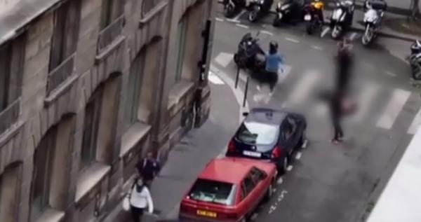 Primele imagini cu atacatorul de la Paris, care a ucis un bărbat şi a rănit mai mulţi trecători