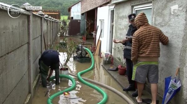 Situaţie dramatică în mai multe localităţi din ţară, din cauza ploilor