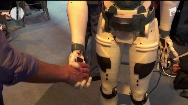 Mii de pasionaţi de robotică au trecut pragul celui mai mare târg de profil din Franţa