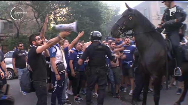 Noi incidente cu suporterii la finala Cupei României, de pe Arena Naţională din Capitală. Un cal a intrat în mulţime