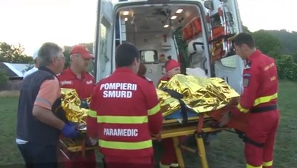 Explozie în Bacău cu un mort şi doi răniţi în stare critică, după ce un muncitor a lovit un obuz cu ciocanul