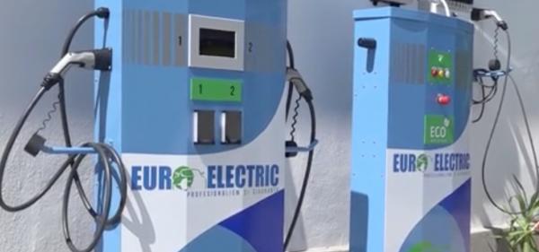 Prima staţie de încărcare pentru maşini electrice din Hunedoara, într-o comună