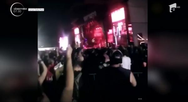 Incident la un concert susţinut de artistul Eminem în statul Tennesse din SUA