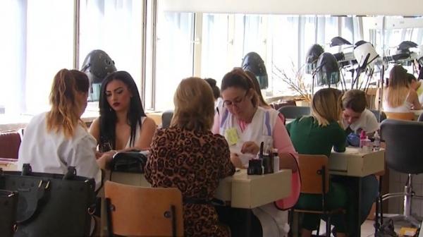 Şcolile profesionale sunt din nou căutate de elevii care vor să înveţe o meserie