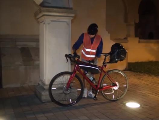 Un bărbat din Iași a vrut să parcurgă într-o singură zi, cu bicicleta, traseul Alba Iulia-București