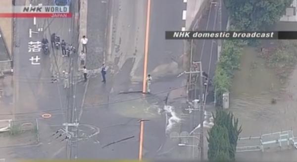 Imagini de coşmar după cutremurul din Japonia, soldat cu cel puţin 3 morţi