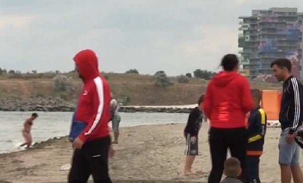 Vacanţe ratate pe Litoral. Vremea nu ţine cu turiştii nici săptămâna viitoare