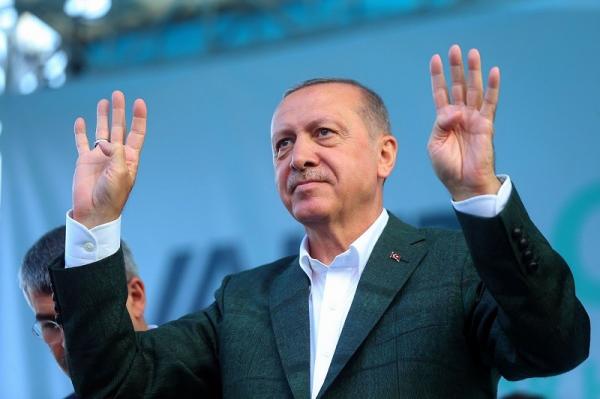 Alegeri prezidenţiale şi parlamentare în Turcia. Preşedintele Erdogan are şanse să-şi consolideze alarmant puterea