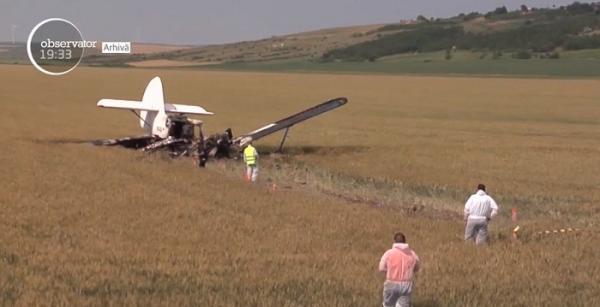 Avion aterizat de urgență lângă Iași. În zonă, vremea rea a provocat mari turbulenţe