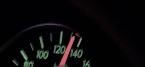 Băut şi fără permis, s-a suit la volan